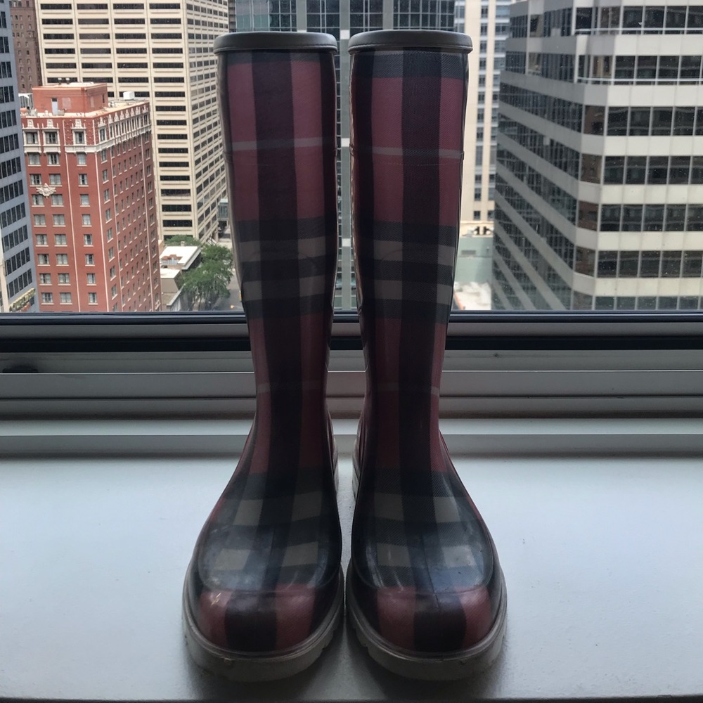 Burberry rain boots - Picture 5 of 5